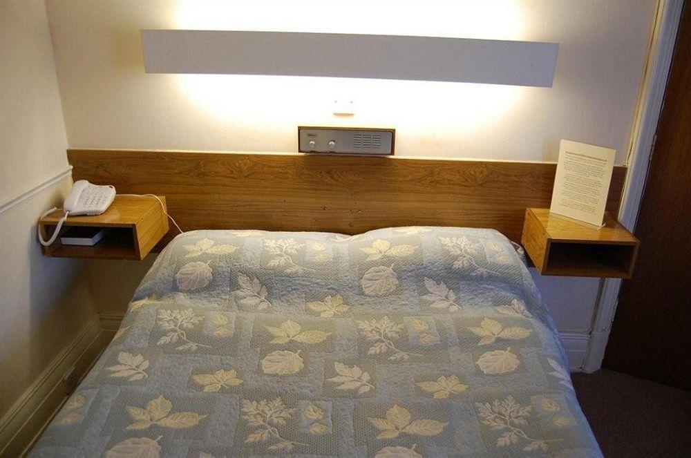 סייל Cheshire Hospitality Ltd T\/A Lennox Lea Studios & Apartments מראה חיצוני תמונה